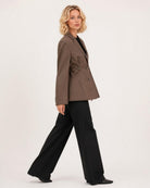 Fenna Klassieke Blazer Taupe - zijaanzicht