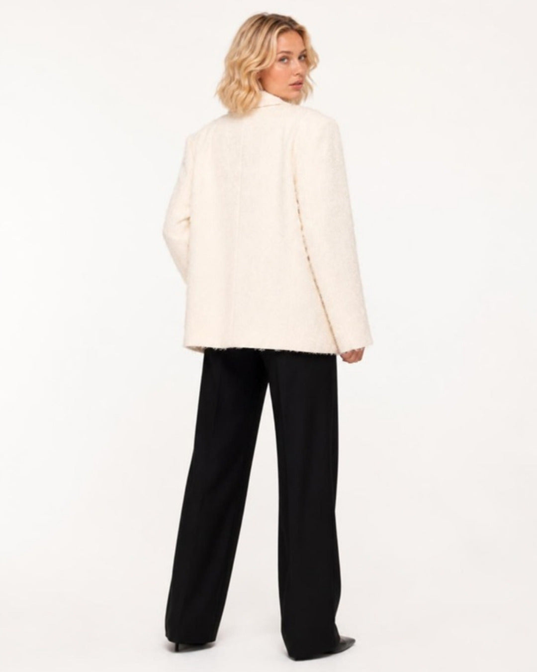 Fenna Ruimvallende Blazer Crème - achterkant