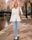 Fenna Klassieke Blazer Beige - lifestyle