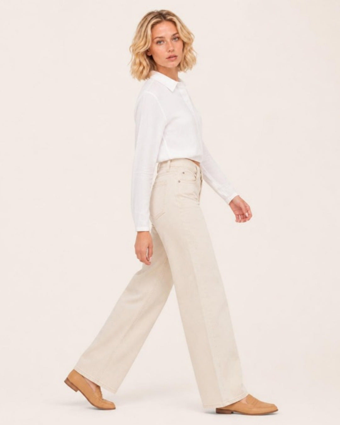 Fenna Wijde Jeans Beige - zijaanzicht