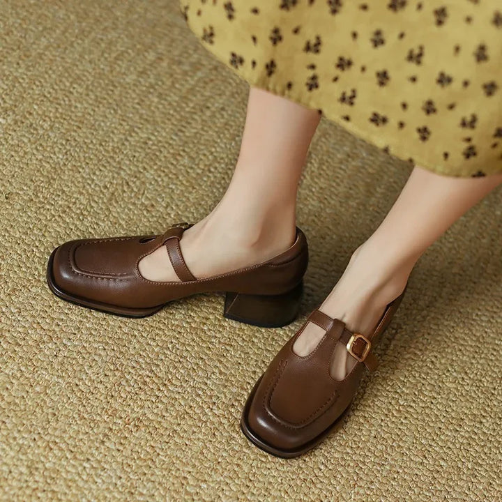 Emilia – Vintage-Stijl T-Strap Schoenen