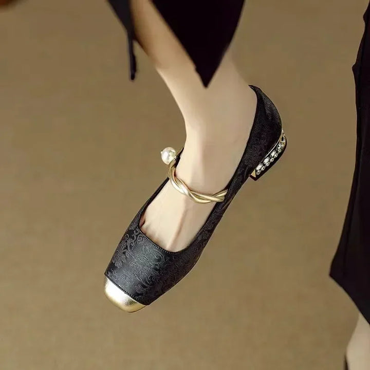 Frieda – Klassieke Strap Schoenen met een Elegante Uiterlijk