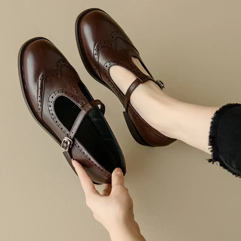 Johanna – Elegante Dames T-Strap Schoenen