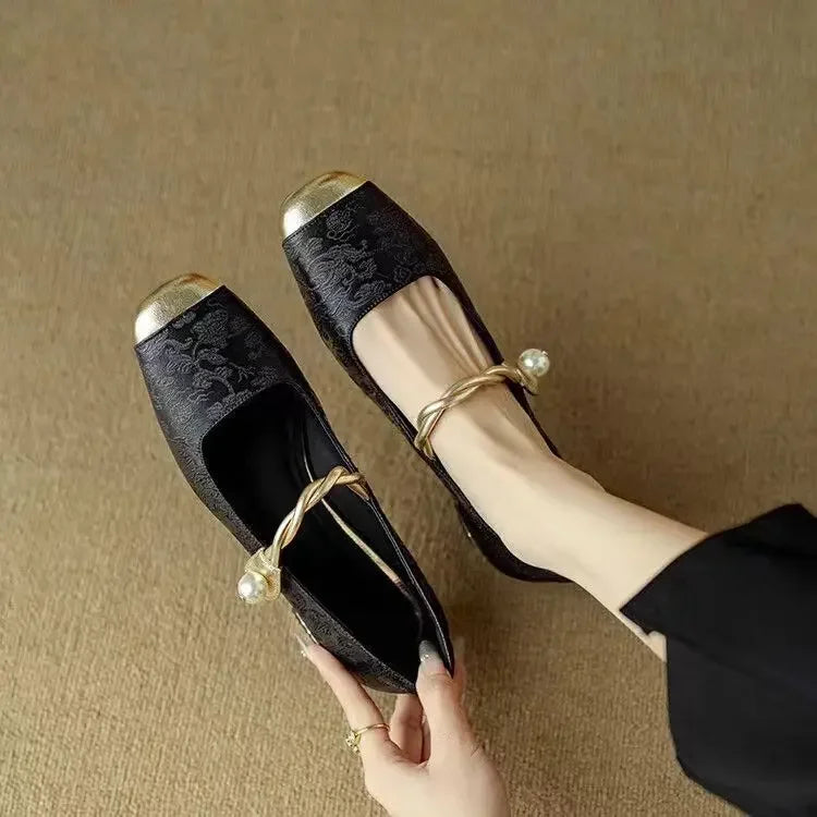 Frieda – Klassieke Strap Schoenen met een Elegante Uiterlijk