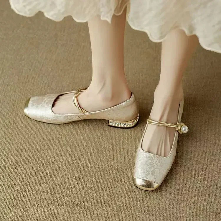 Frieda – Klassieke Strap Schoenen met een Elegante Uiterlijk