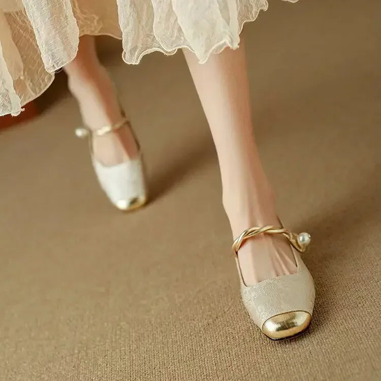 Frieda – Klassieke Strap Schoenen met een Elegante Uiterlijk